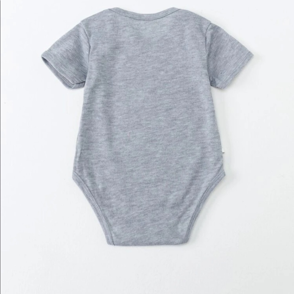 New Baby Gamer Unisex Logo Onesie 3-6 Months - Picture 2 of 6